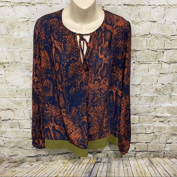 CAbi Style #101 Border Wrap Snake Print Tie Blouse - Picture 1 of 5